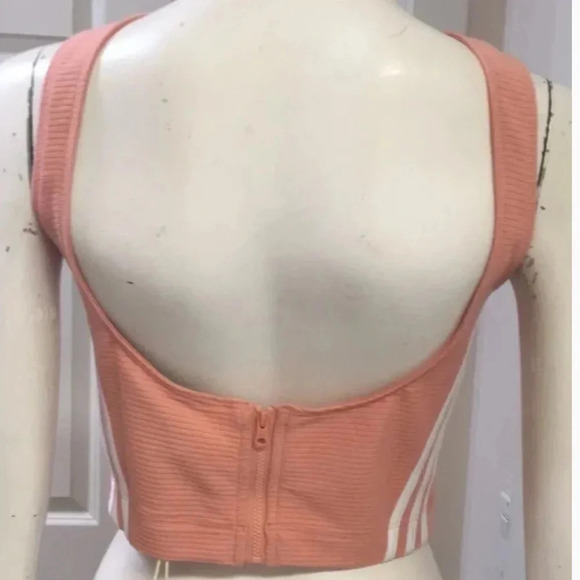 ADIDAS NWT Plunge-back Cropped Ribbed Tank Size L - Picture 6 of 6